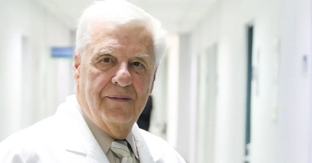 Foto de perfil del Dr. Attila Csendes